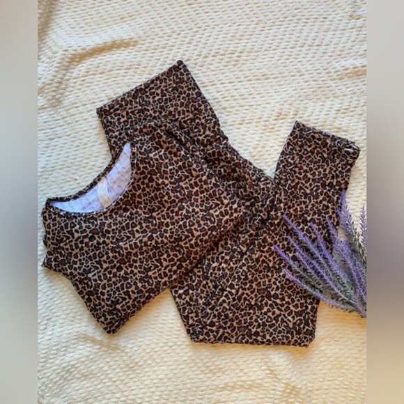 Leopard Print 2-Piece Stretchy Cropped Top & Leggings Lounge Set Size L - Picture 2 of 13